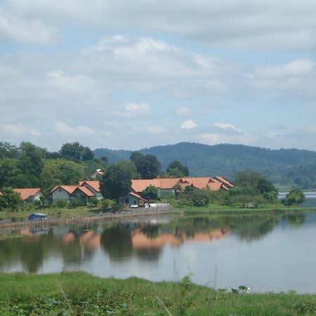 Lak Resort Buôn Ma Thuột Exteriör bild